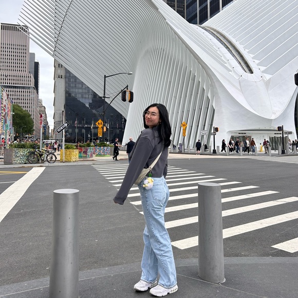 Meet your Posher, Sabrina - Picture 2 of 3